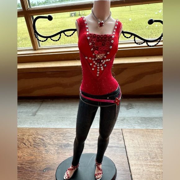 Diva Jewelry Doll- Red ❤️ - Picture 6 of 6